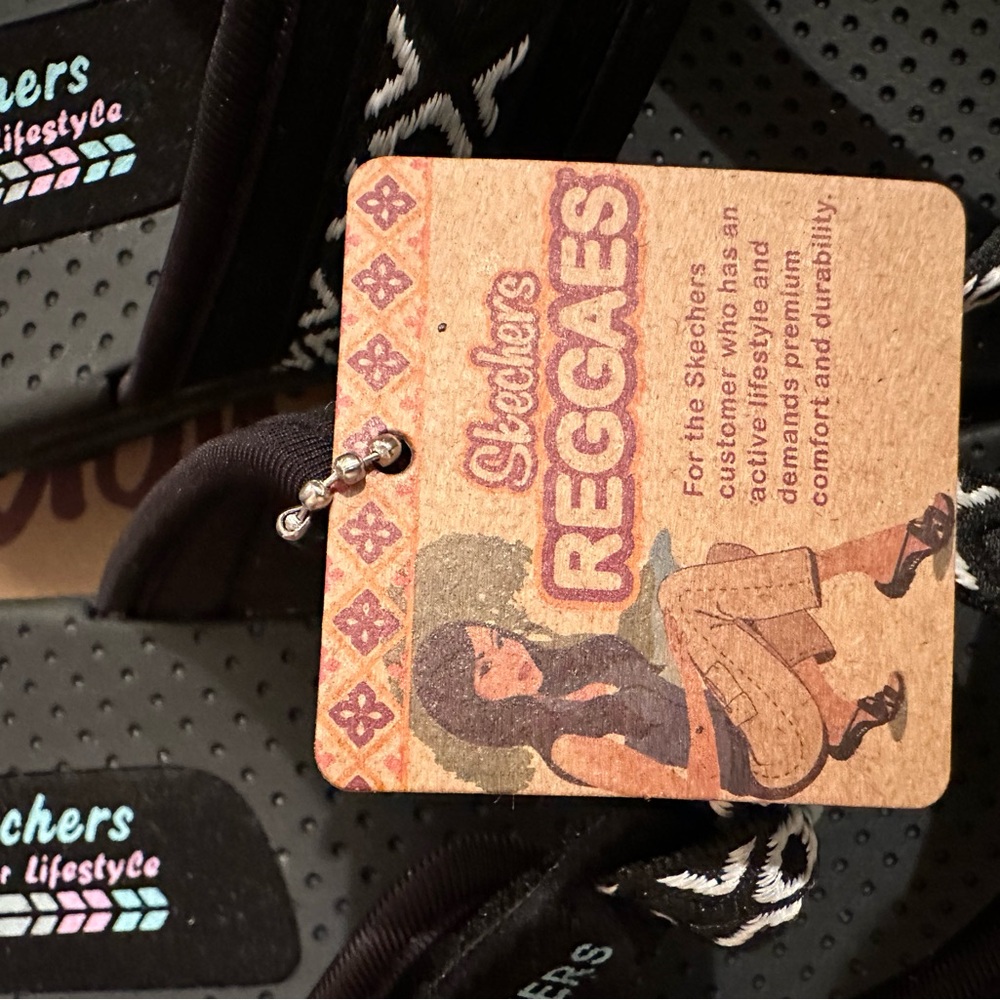 NWT Skechers 11M - Picture 9 of 9